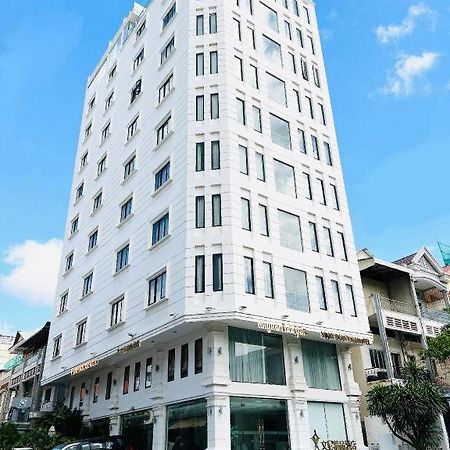 פנום פן V Boutique Hotel מראה חיצוני תמונה