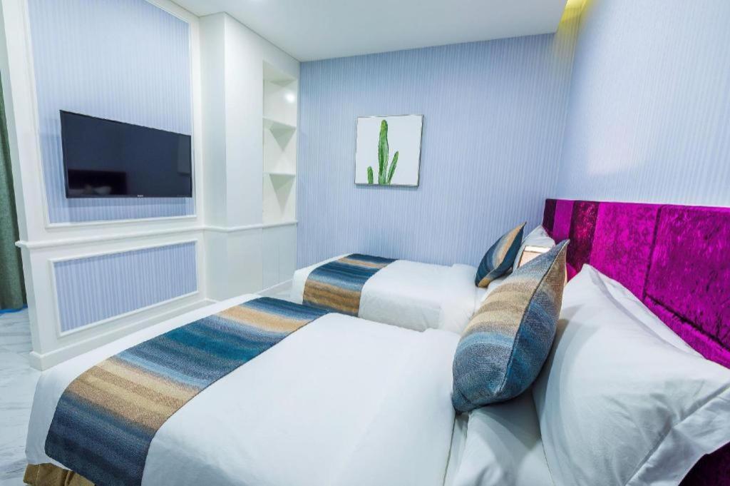 פנום פן V Boutique Hotel מראה חיצוני תמונה