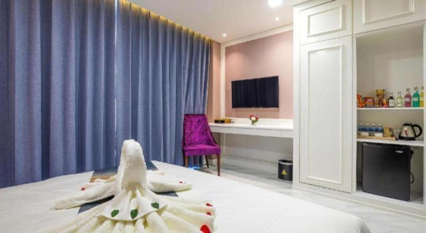פנום פן V Boutique Hotel מראה חיצוני תמונה