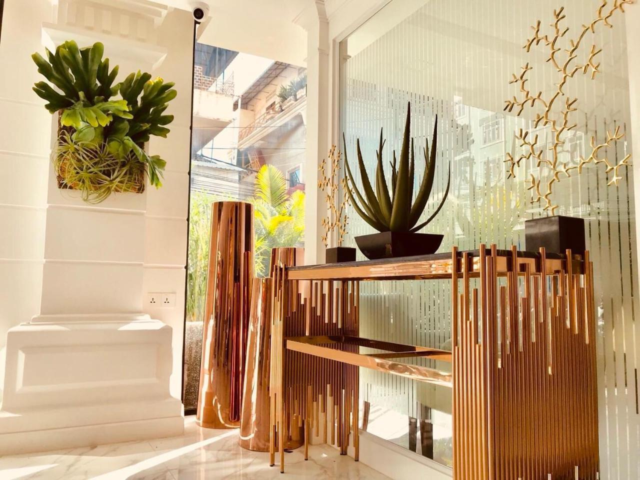 פנום פן V Boutique Hotel מראה חיצוני תמונה