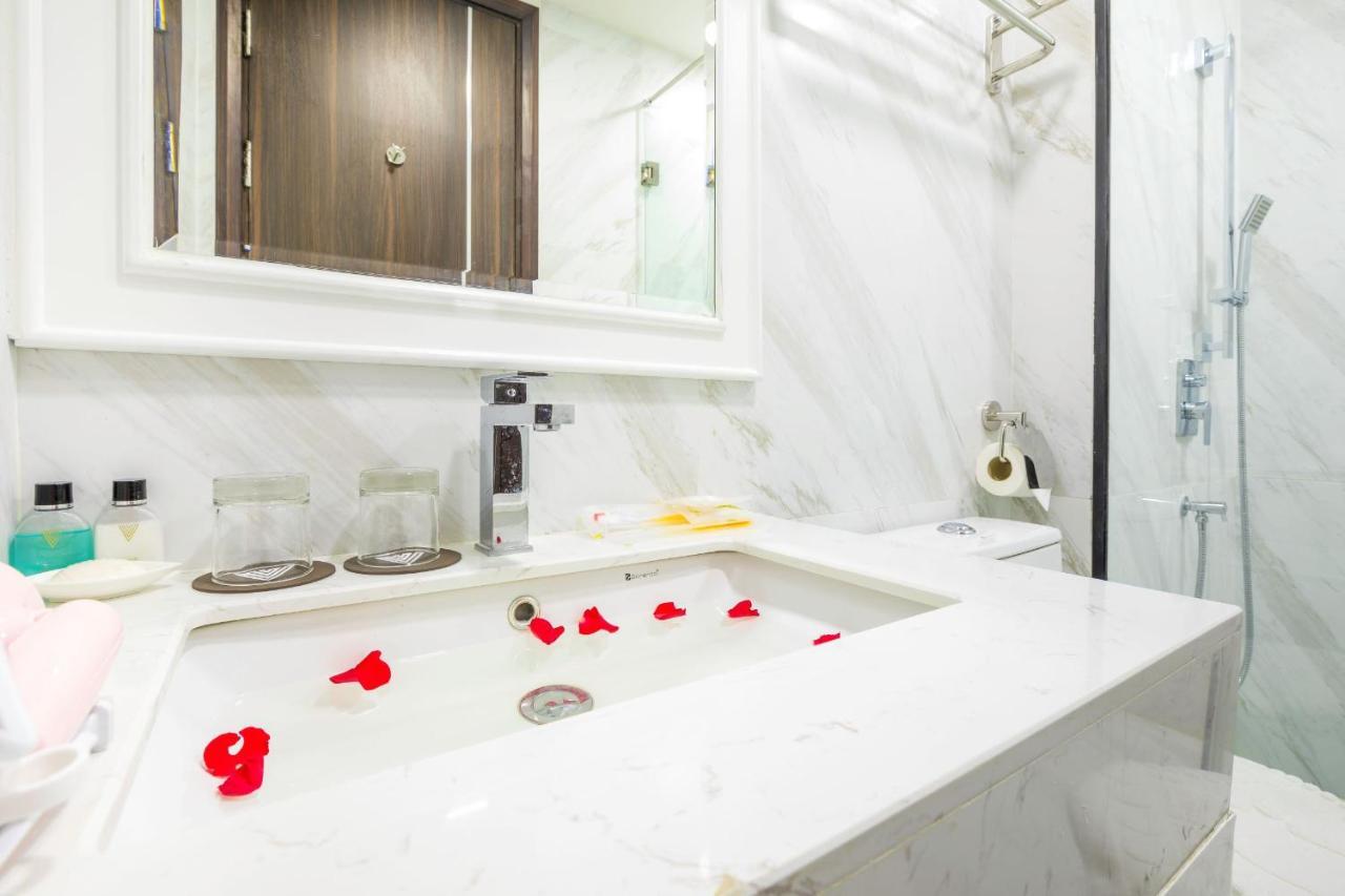 פנום פן V Boutique Hotel מראה חיצוני תמונה